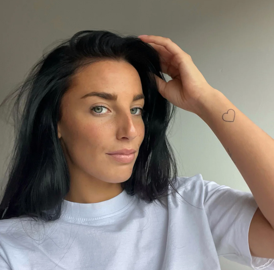 Liefdestattoo: betekenis, stijlen en inspiratie voor jouw perfecte tattoo