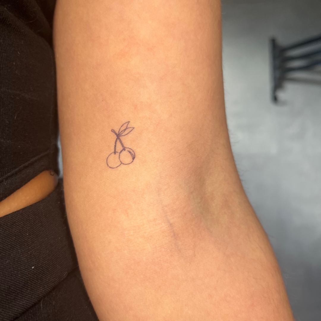 Tijdelijke tattoo kersen